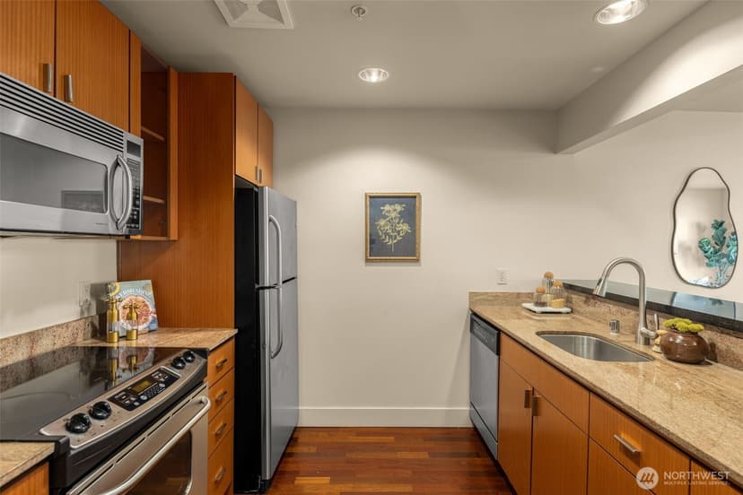 Property photo for 1711 E Olive Way #413, Seattle photo 11