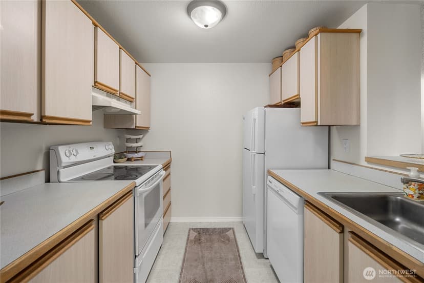 Property photo for 4709 176th Street SW #C10, Lynnwood photo 18