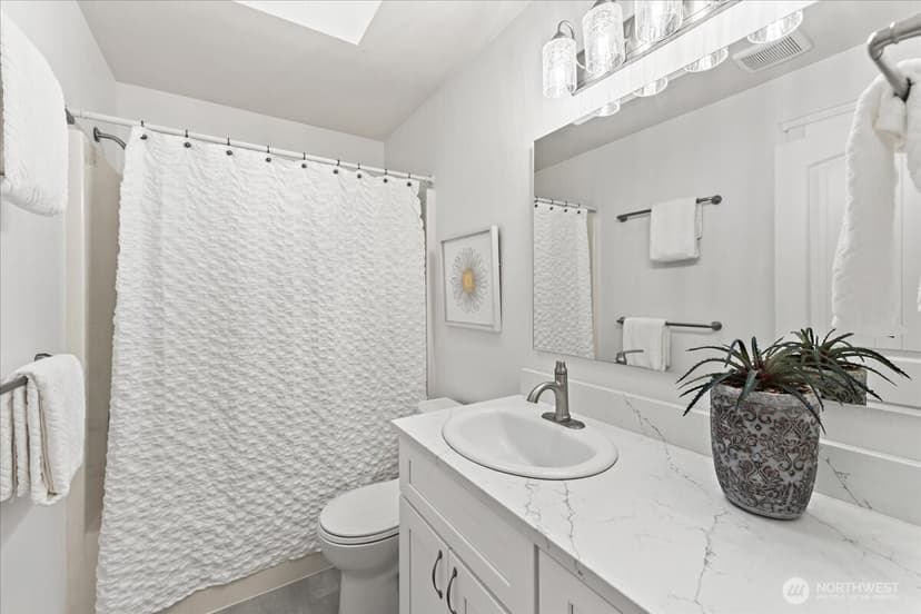 Property photo for 11704 11th Street Ct E, Edgewood photo 18