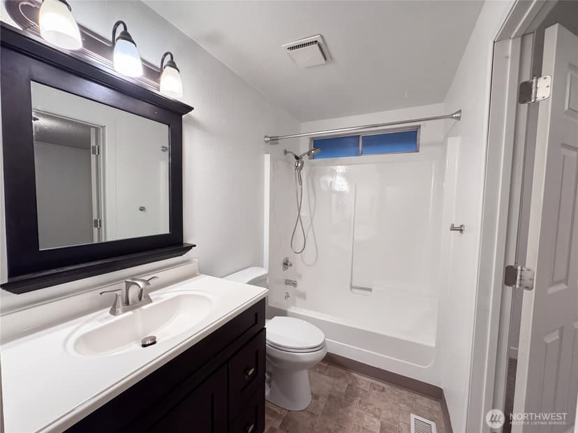 Property photo for 13615 97th Avenue NW, Gig Harbor photo 17