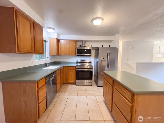 Property photo for 13615 97th Avenue NW, Gig Harbor photo 2