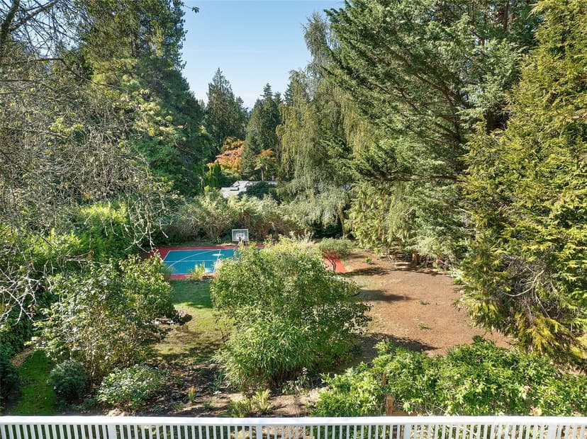 Property photo for 11825 8th Avenue NW, Seattle photo 34