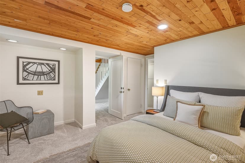 Property photo for 11825 8th Avenue NW, Seattle photo 28