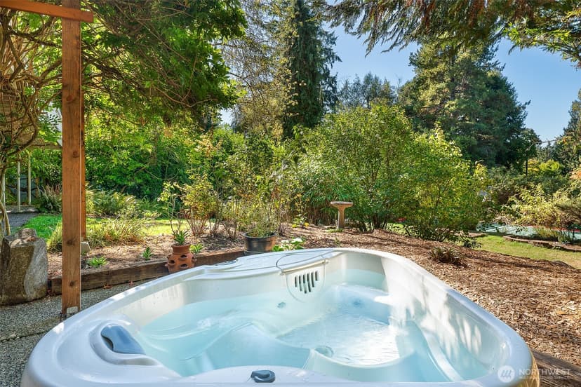 Property photo for 11825 8th Avenue NW, Seattle photo 33