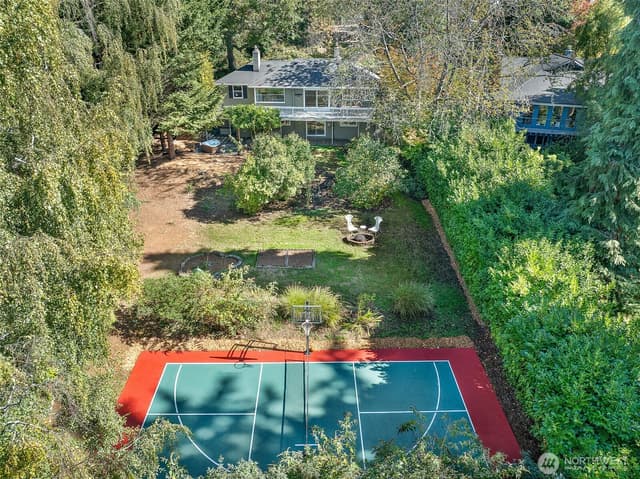 Property photo for 11825 8th Avenue NW, Seattle photo 3