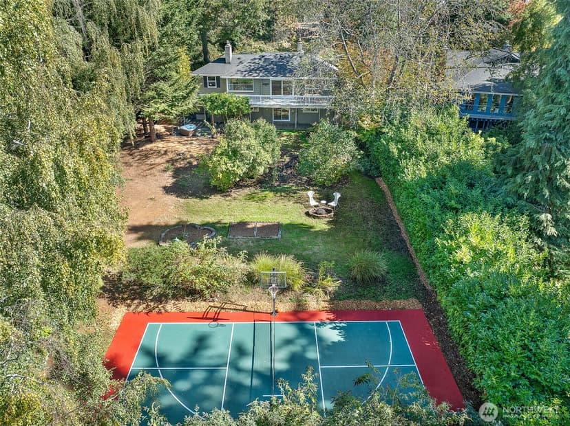 Property photo for 11825 8th Avenue NW, Seattle photo 3