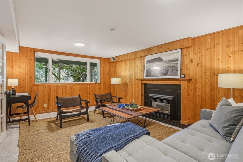 Property photo for 11825 8th Avenue NW, Seattle photo 26
