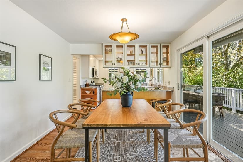 Property photo for 11825 8th Avenue NW, Seattle photo 12