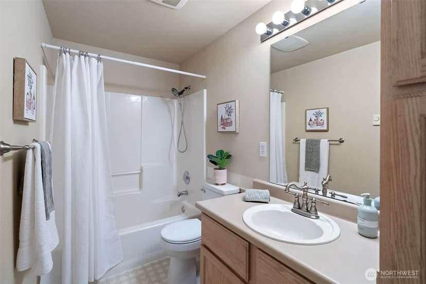 Property photo for 4701 NW Walgren Drive #204, Silverdale photo 16