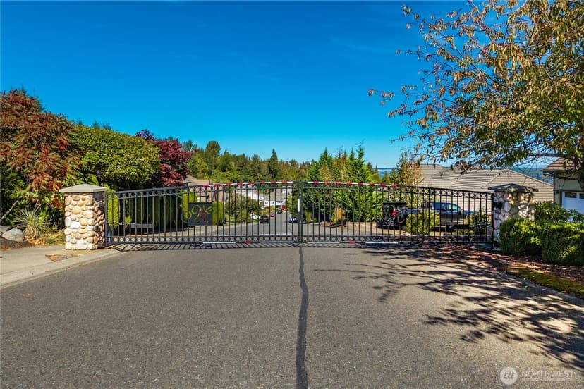 Property photo for 16619 139th Avenue E, Puyallup photo 3