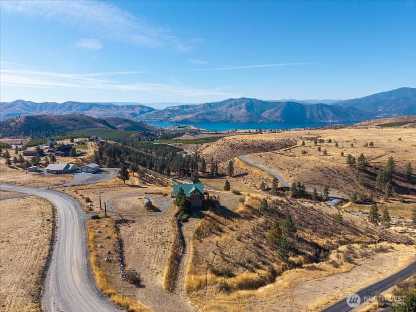 Property photo for 595 Chelan Trails Road, Manson photo 3