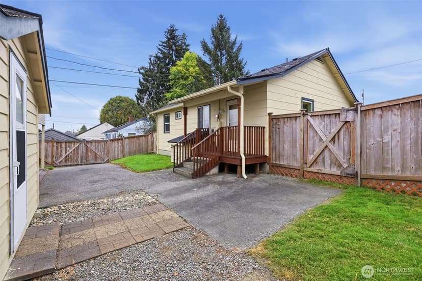 Property photo for 2907 18th Street, Everett photo 31