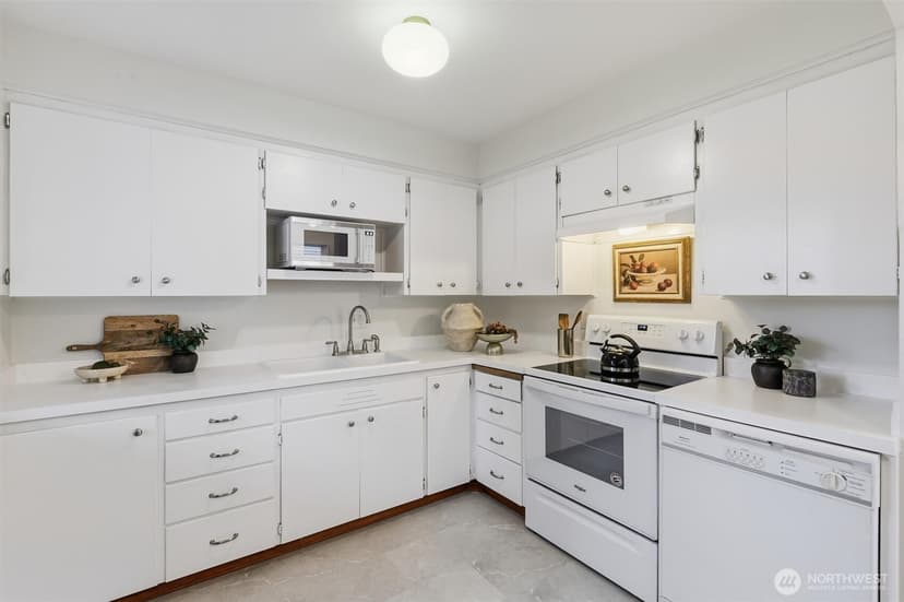Property photo for 2907 18th Street, Everett photo 9
