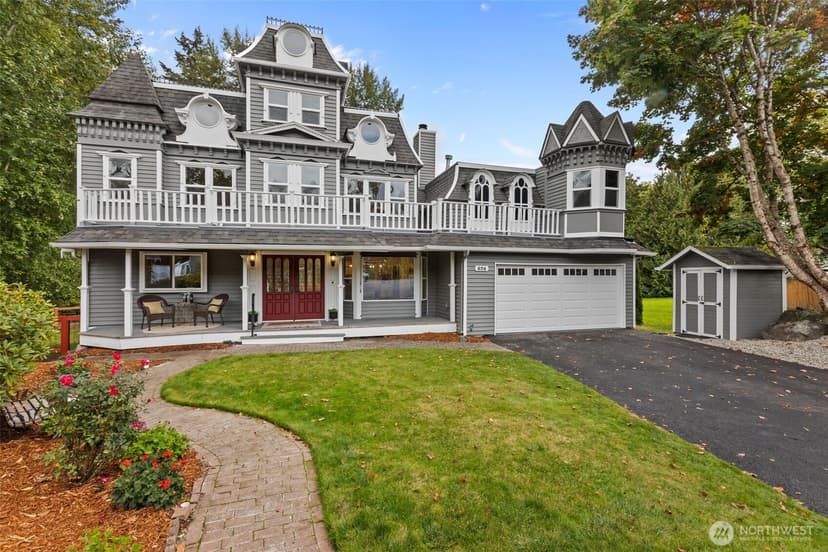 Property photo for 606 164th Place SE, Bothell