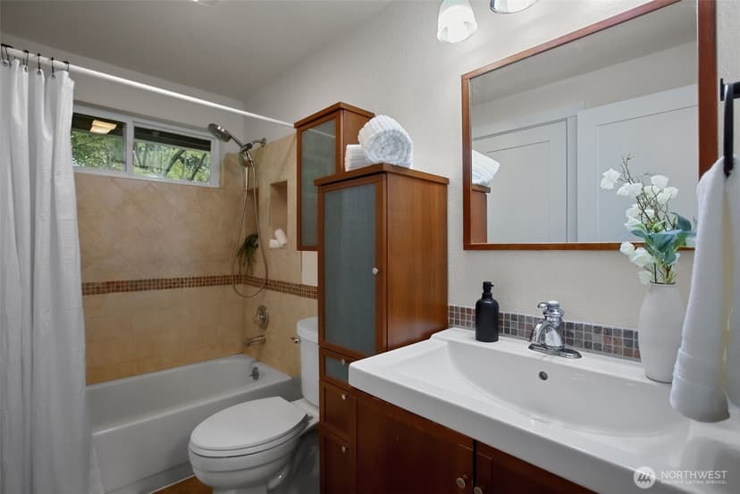 Property photo for 606 164th Place SE, Bothell photo 13