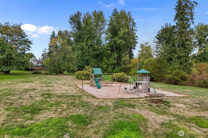 Property photo for 606 164th Place SE, Bothell photo 37
