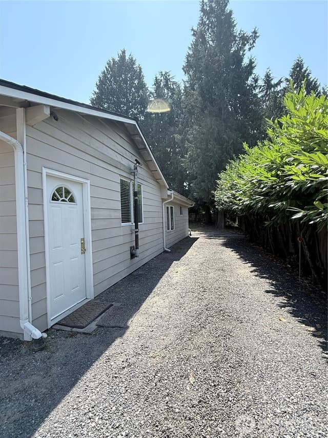 Property photo for 5622 202nd Street SW, Lynnwood photo 2