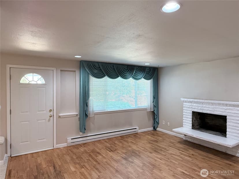 Property photo for 5622 202nd Street SW, Lynnwood photo 5