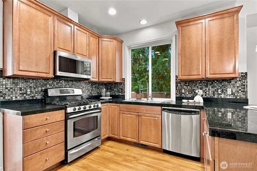 Property photo for 7924 NE 184th Street, Kenmore photo 5