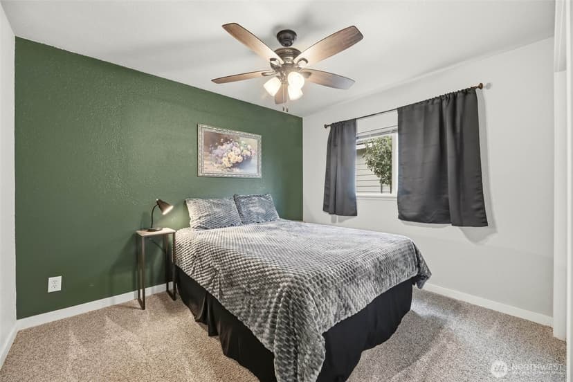 Property photo for 24724 43rd Avenue S, Kent photo 21