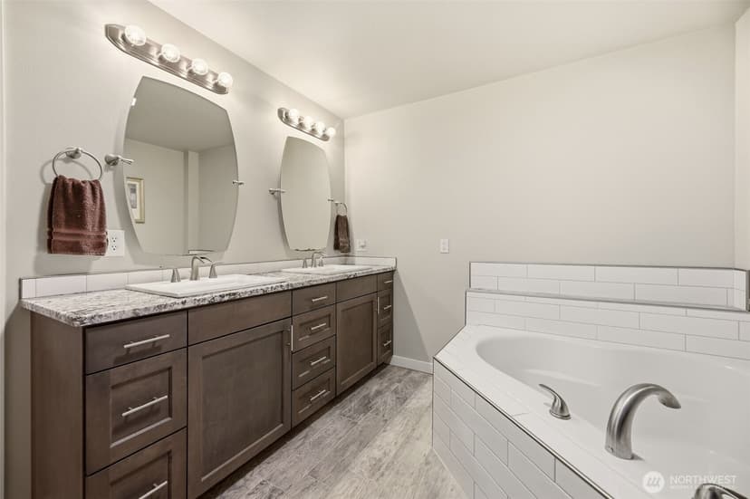 Property photo for 24724 43rd Avenue S, Kent photo 26