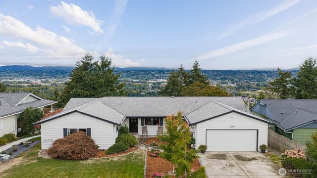 Property photo for 24724 43rd Avenue S, Kent photo 3