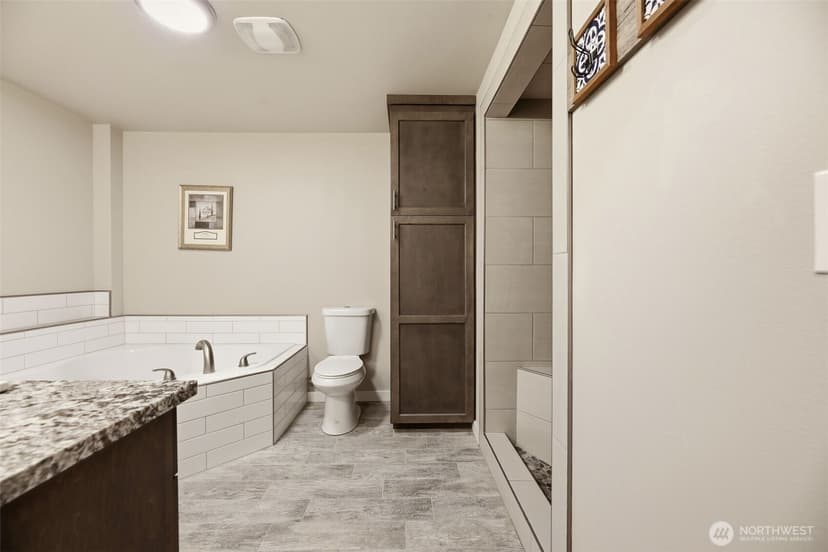 Property photo for 24724 43rd Avenue S, Kent photo 25