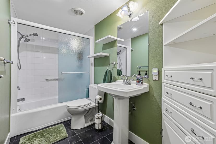 Property photo for 17229 SE Lake Moneysmith Road, Auburn photo 22