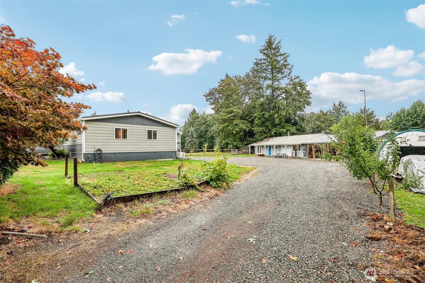 Property photo for 17229 SE Lake Moneysmith Road, Auburn photo 36
