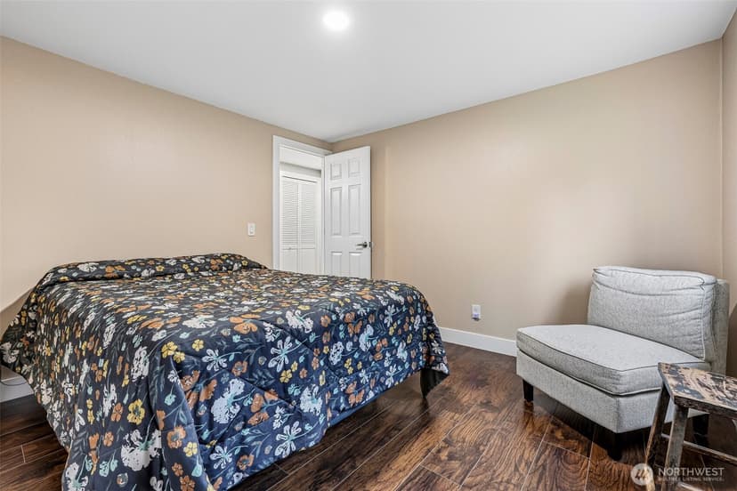 Property photo for 17229 SE Lake Moneysmith Road, Auburn photo 24