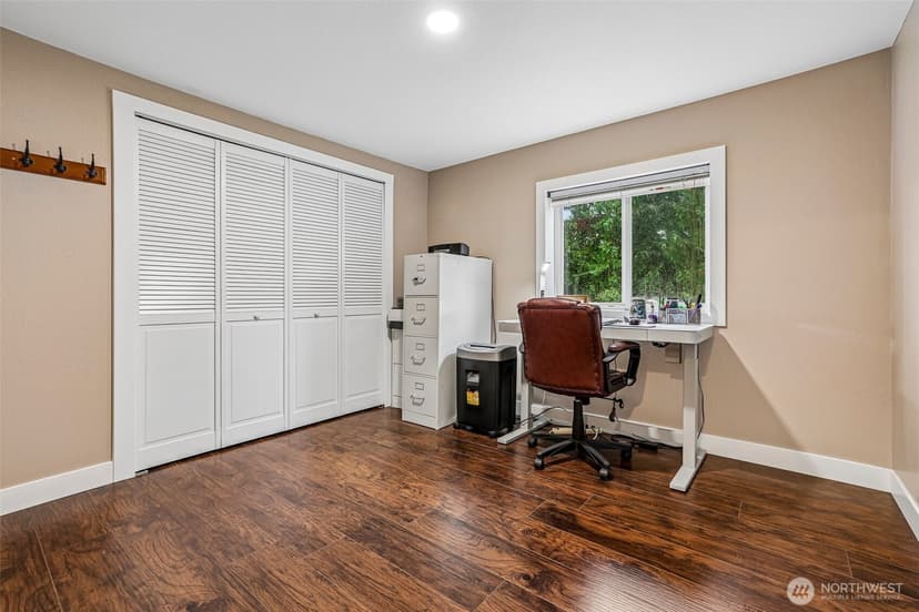 Property photo for 17229 SE Lake Moneysmith Road, Auburn photo 25
