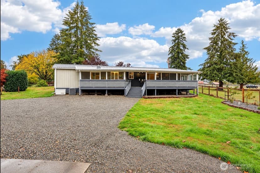 Property photo for 17229 SE Lake Moneysmith Road, Auburn