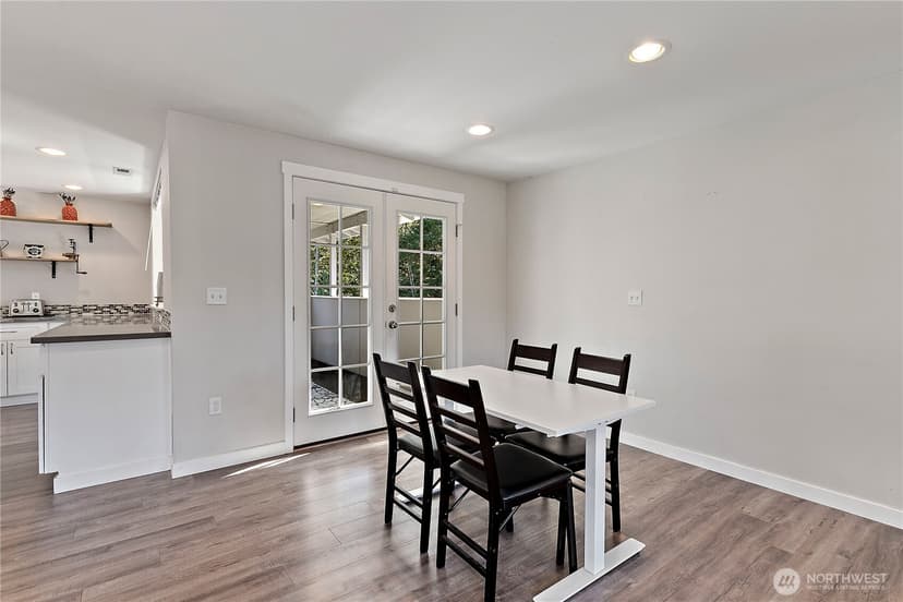 Property photo for 16012 133rd Place SE, Renton photo 10