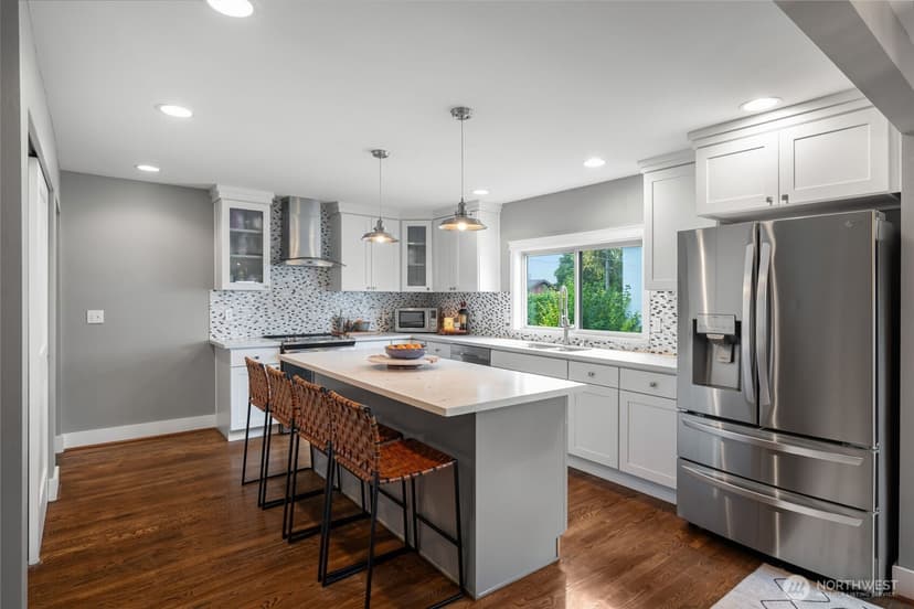Property photo for 12242 Palatine Avenue N, Seattle photo 17