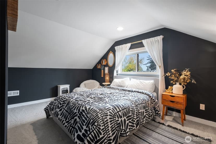 Property photo for 12242 Palatine Avenue N, Seattle photo 25
