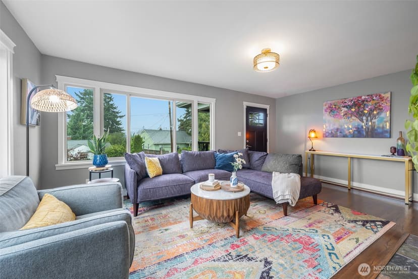 Property photo for 12242 Palatine Avenue N, Seattle photo 7
