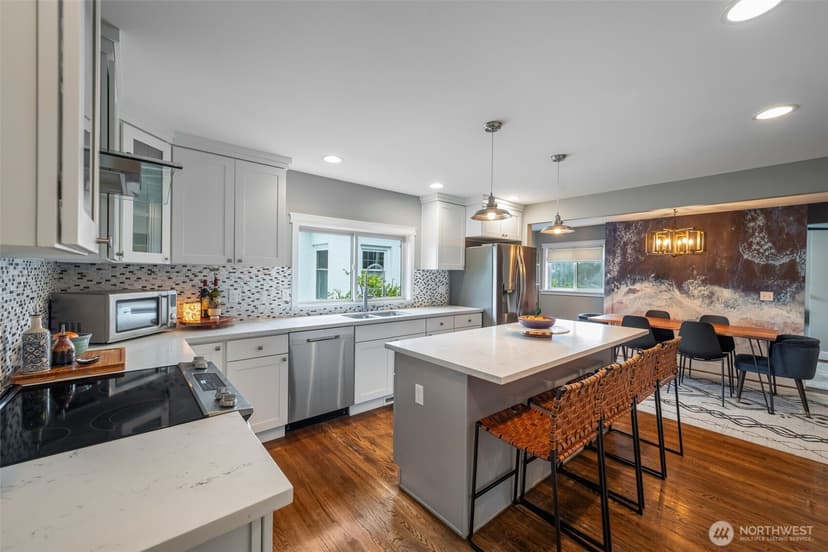 Property photo for 12242 Palatine Avenue N, Seattle photo 18