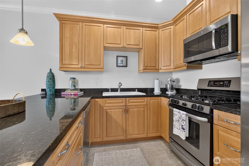 Property photo for 1854 NW 195th Street #309, Shoreline photo 10