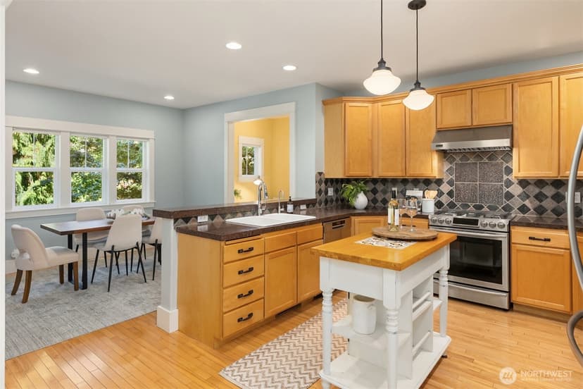 Property photo for 9536 NE North Town Loop, Bainbridge Island photo 15
