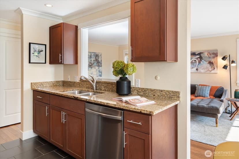 Property photo for 2830 NW 56th Street #101, Seattle photo 9