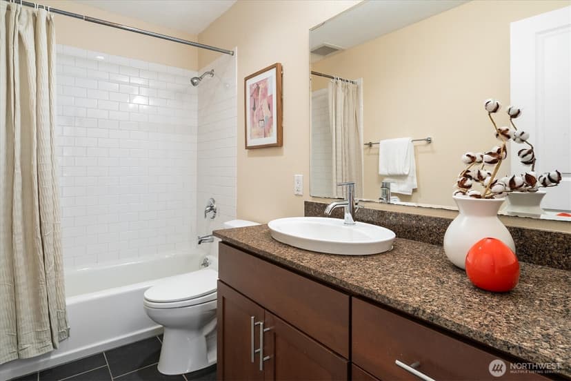 Property photo for 2830 NW 56th Street #101, Seattle photo 13