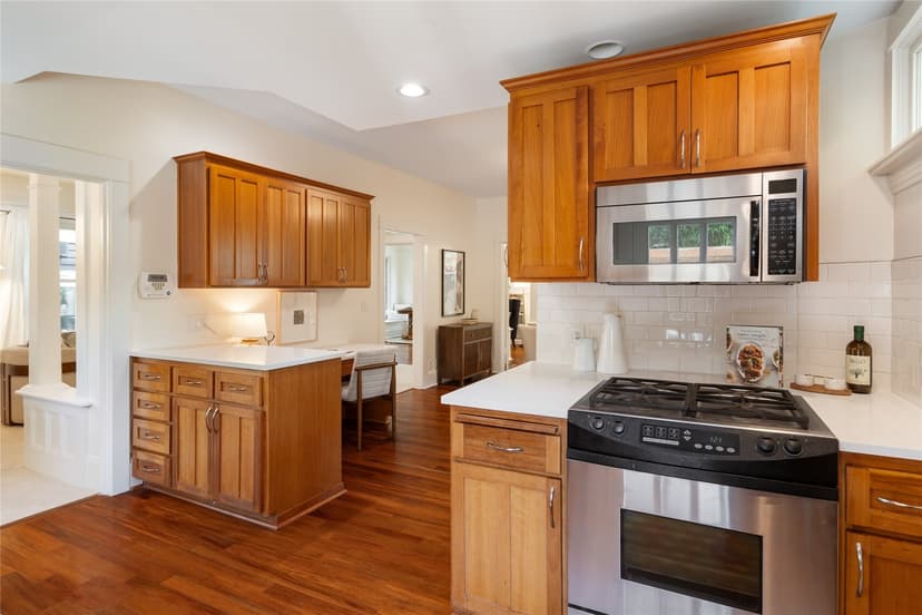 Property photo for 7516 Sunnyside Avenue N, Seattle photo 12