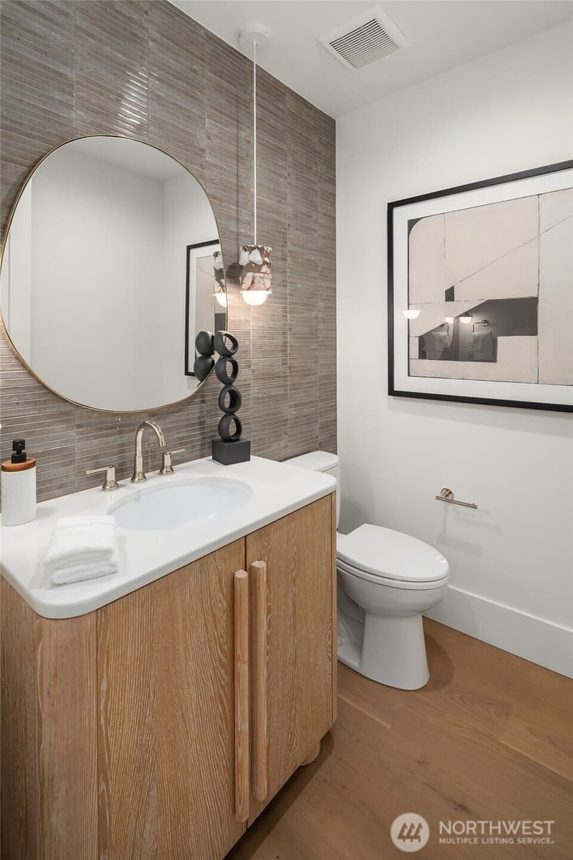 Property photo for 4657 150th Place SE, Bellevue photo 18