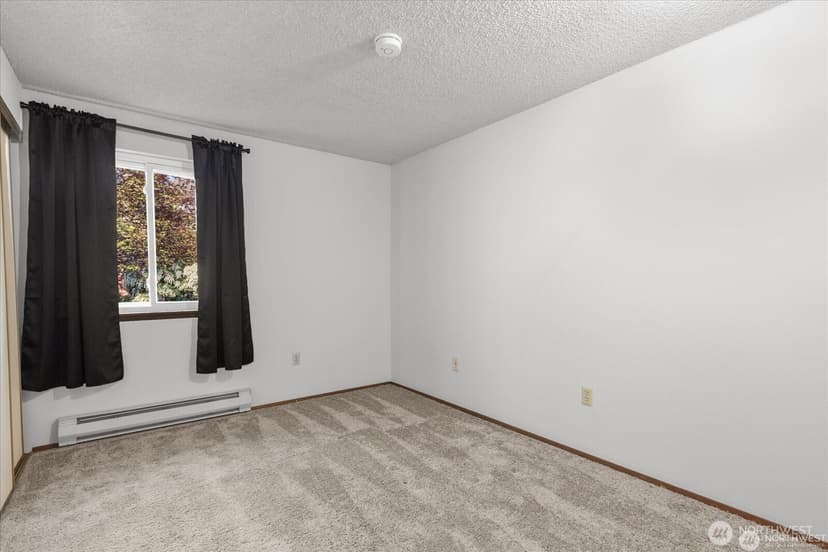 Property photo for 15914 3rd Place SW #C, Burien photo 25