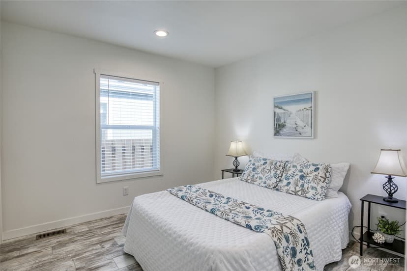 Property photo for 627 -A Sunset Avenue NE, Ocean Shores photo 17