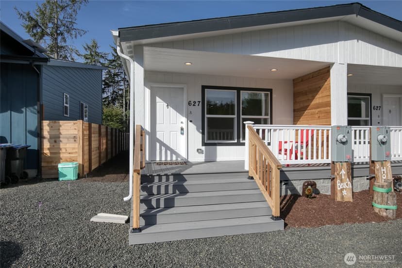 Property photo for 627 -A Sunset Avenue NE, Ocean Shores photo 2