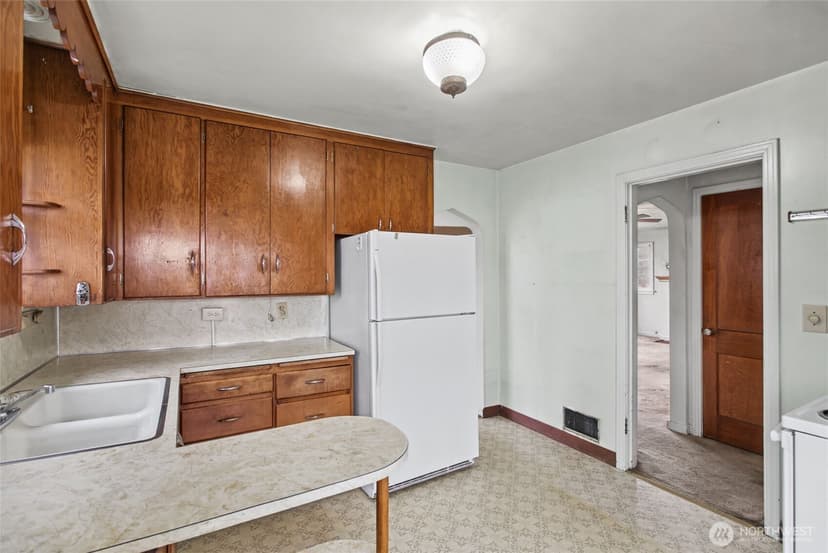 Property photo for 220 S Tobin Street, Renton photo 21