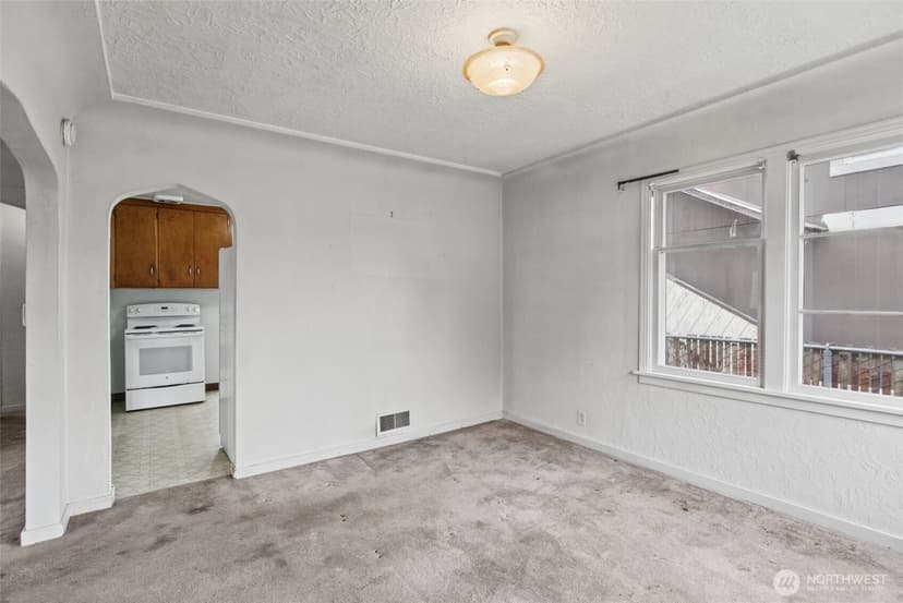Property photo for 220 S Tobin Street, Renton photo 13