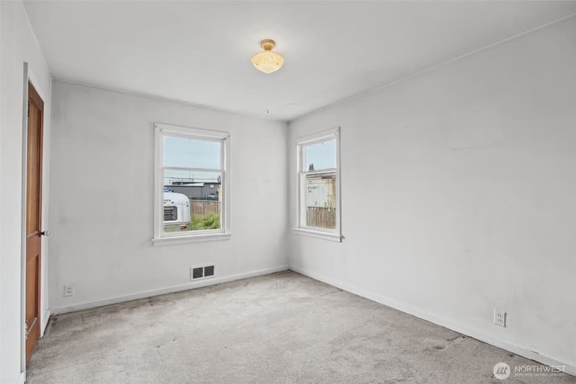 Property photo for 220 S Tobin Street, Renton photo 23