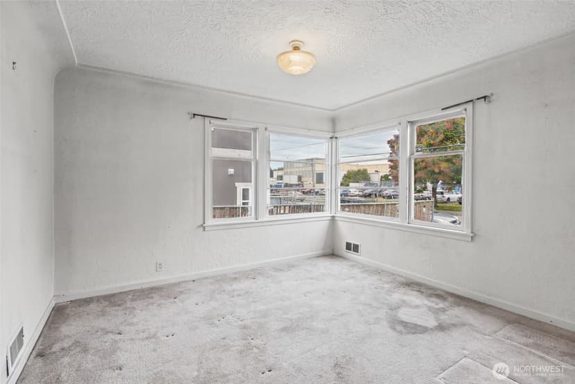 Property photo for 220 S Tobin Street, Renton photo 10